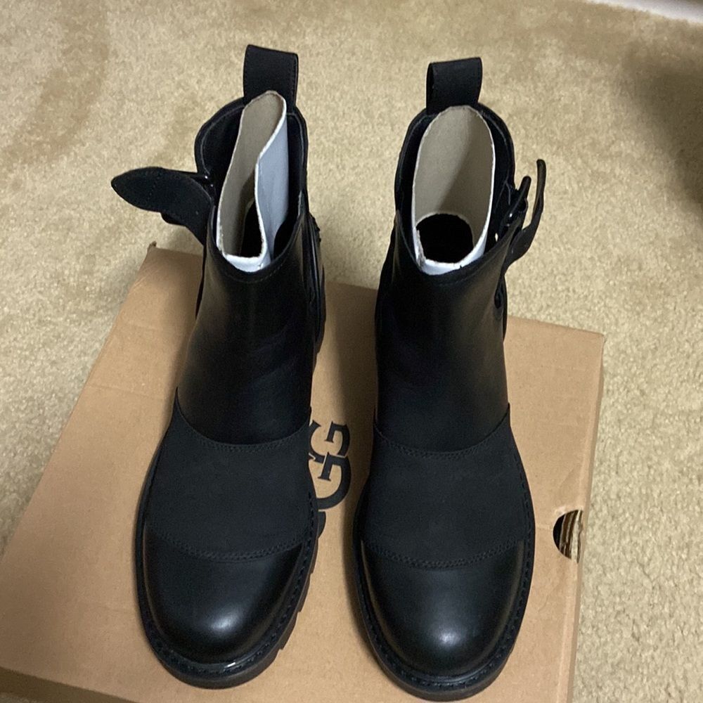 BRAND NEW *** UGG stockton boots - Picture 4 of 8